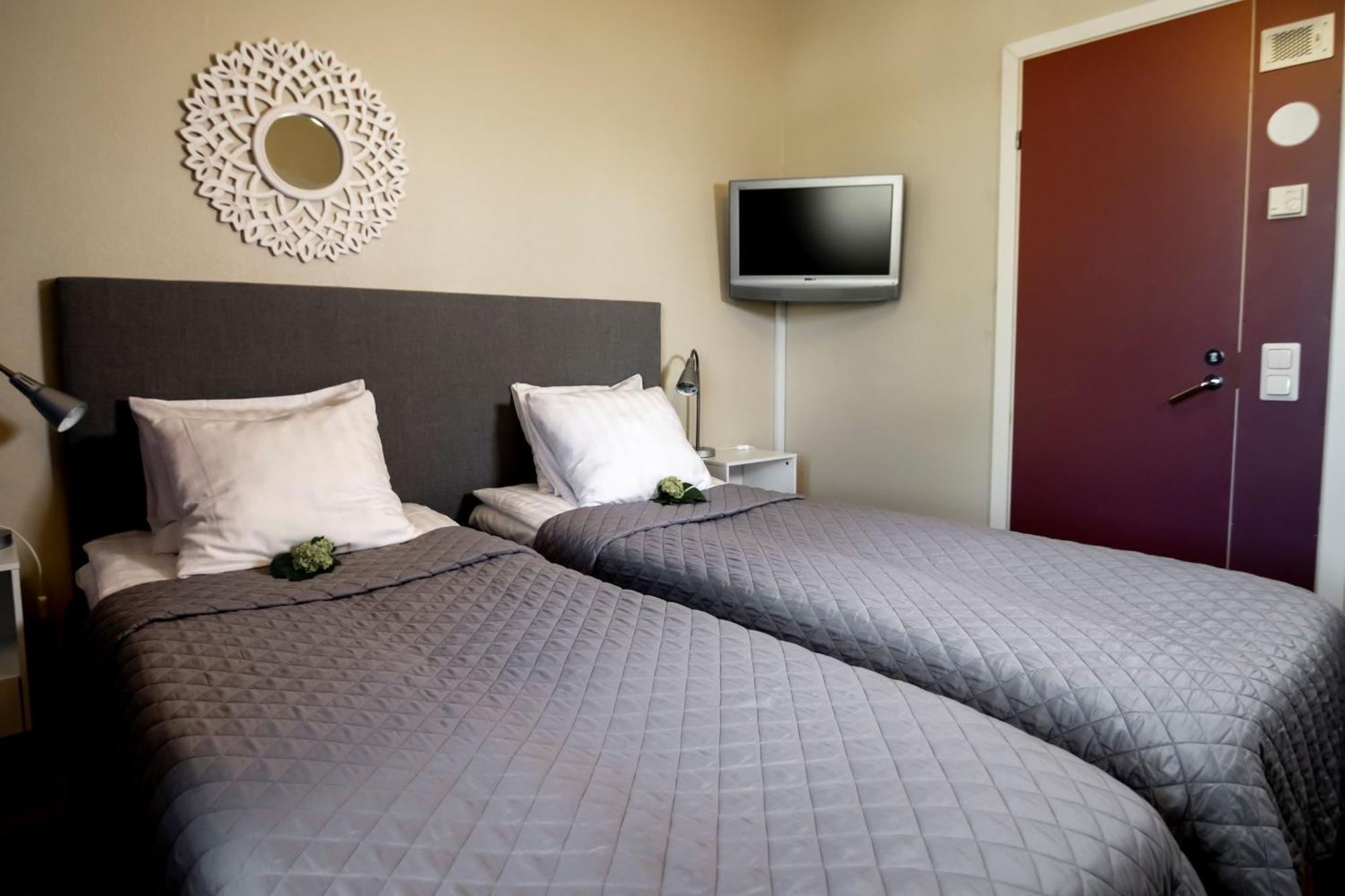 Ik Hotel & Camping Keuruu Værelse billede