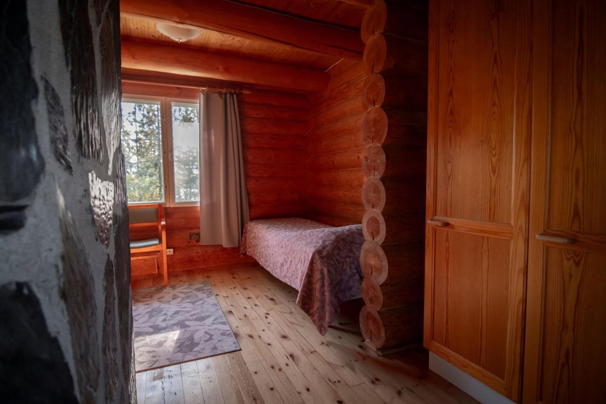 Ik Hotel & Camping Keuruu Værelse billede